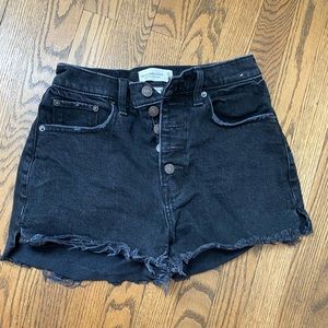 Abercrombie & Fitch High rise mom short